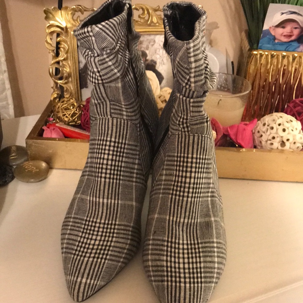 Striped side zip ankle boots